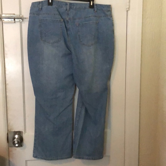 Blue jeans - Picture 2 of 2